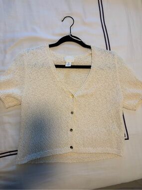 H&M Cream Short-Sleeve V-Neck Button Cardigan